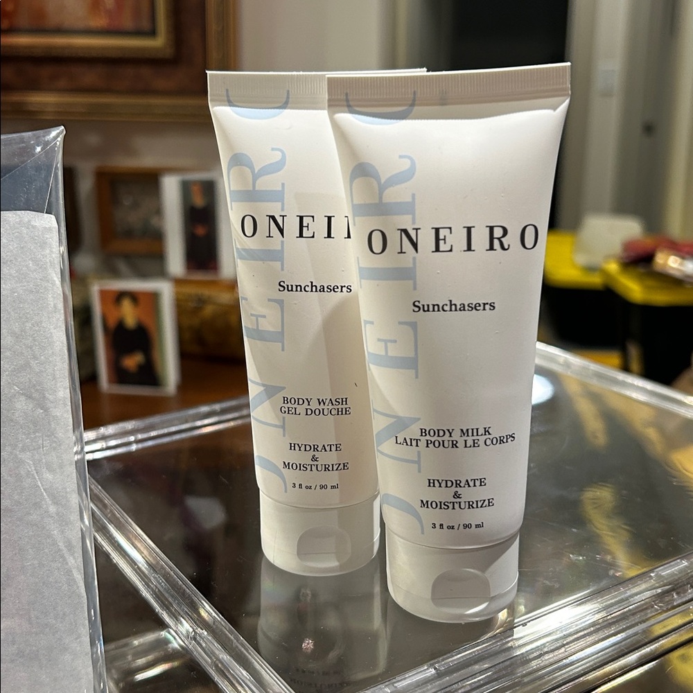 Oneiro Sunchasers Body Wash/Body Milk & Shampoo/Conditioner with Snap Pouch NWT - Picture 4 of 5